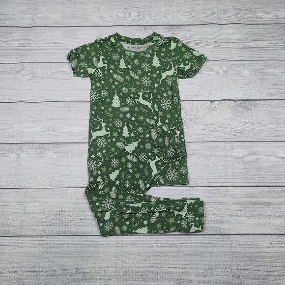 3/4 Dot Dot Smile Holiday Pajamas - Picture 1 of 8